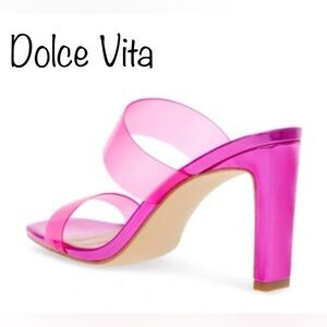 NWOT Dolce Vita dv SELSTA MULE SANDAL IN FUCHSIA W9